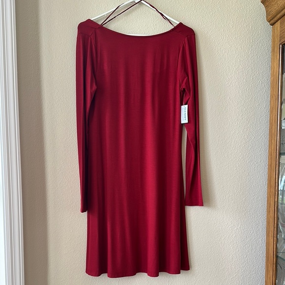 Old Navy Dresses & Skirts - Old Navy Elegant Red Long Sleeve Dress NWT
